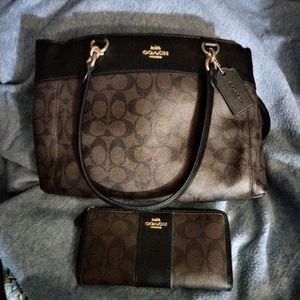 Coach F25396 Signature Brooke Carryall